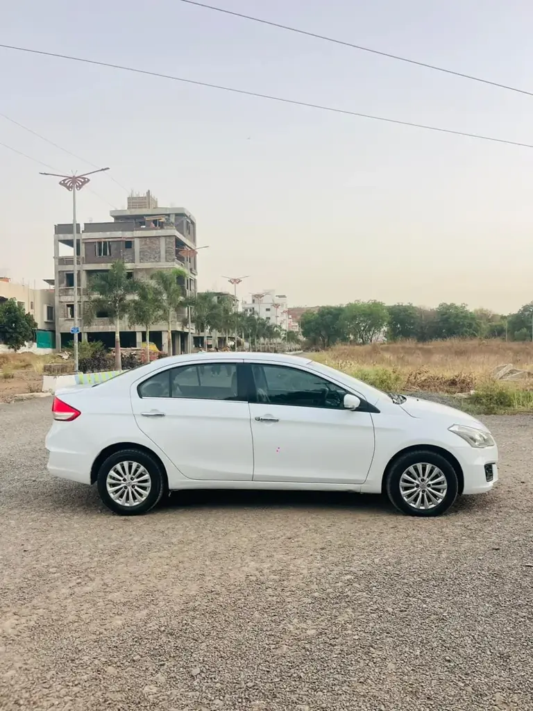 2015 Maruti Suzuki Ciaz ZDI photo 4