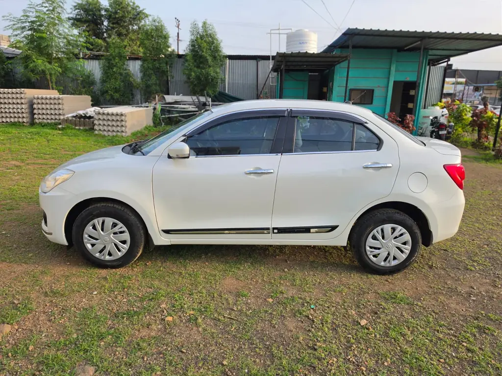 Maruti Suzuki Dzire photo 3