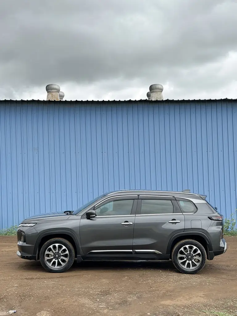2023 Maruti Suzuki Grand Vitara photo 3