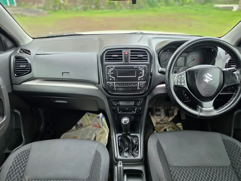 2016 Maruti Suzuki Brezza ZDI photo 5