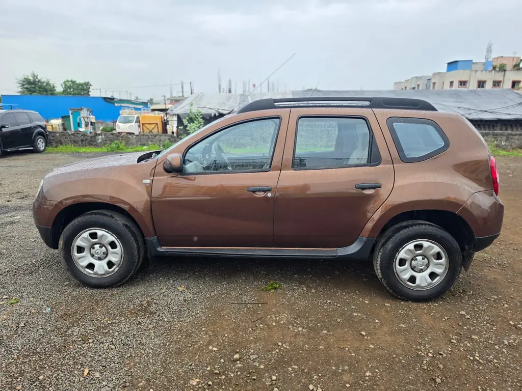 2015 Renault Duster 85 PS RxL photo 3