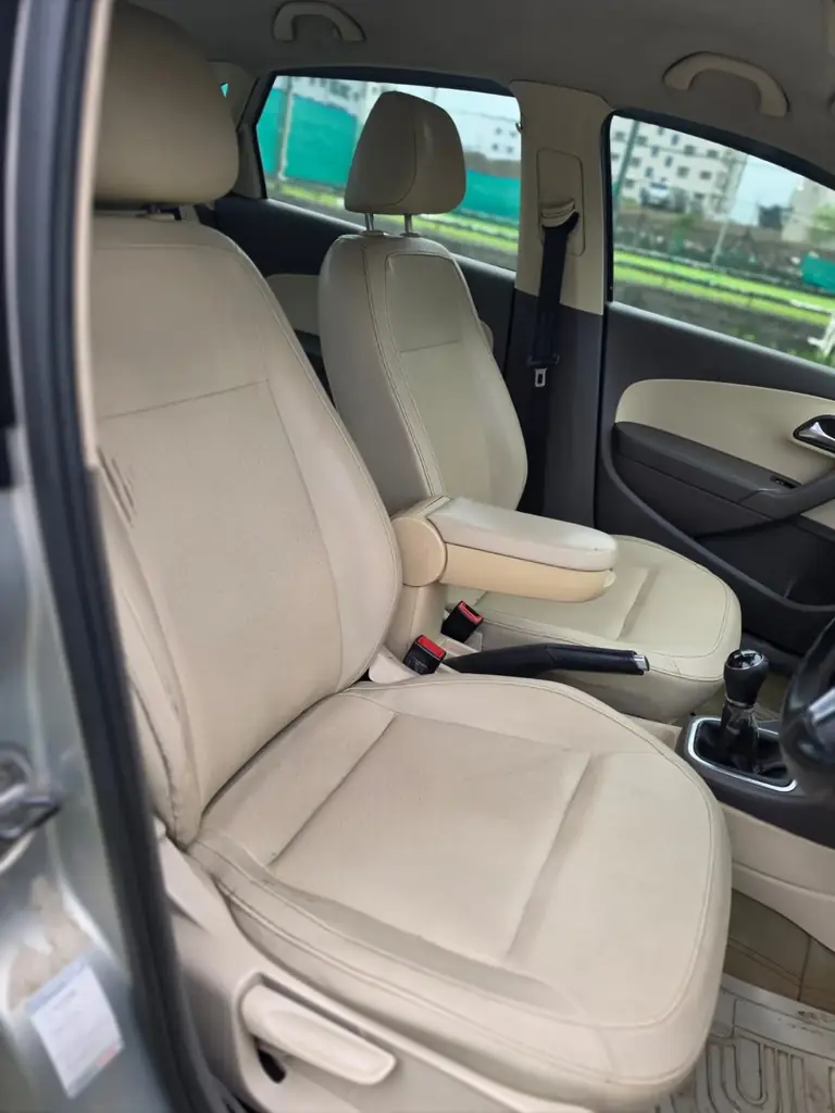 2012 Volkswagen Vento Highline Diesel photo 8