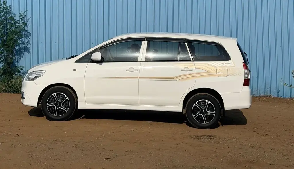 2015 Toyota INNOVA G 2.5 E4 photo 3