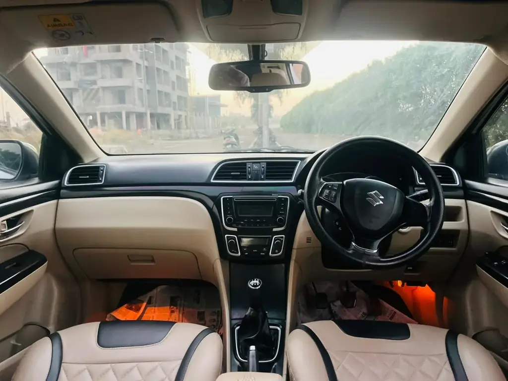 2015 Maruti Suzuki Ciaz ZDI photo 5
