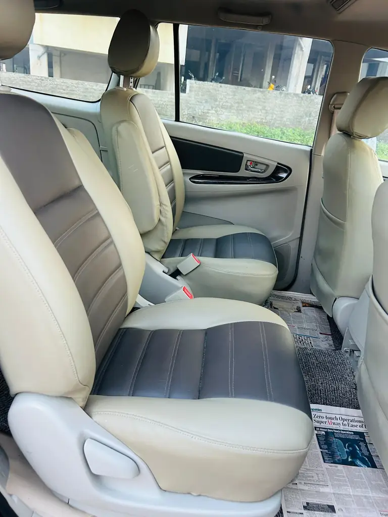 2014 Toyota Innova photo 10
