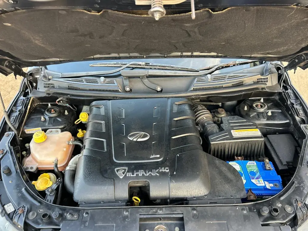 2013 Mahindra XUV500 photo 6