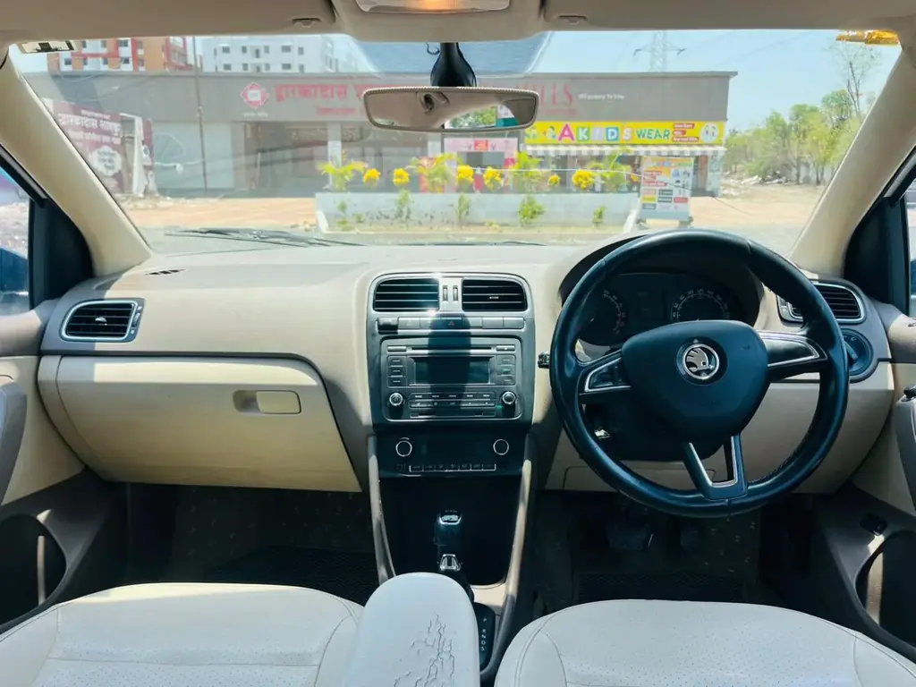 2016 Skoda Rapid photo 5