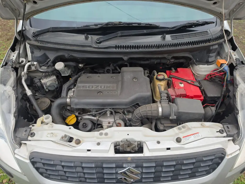 2013 Maruti Suzuki Ertiga ZDI photo 6