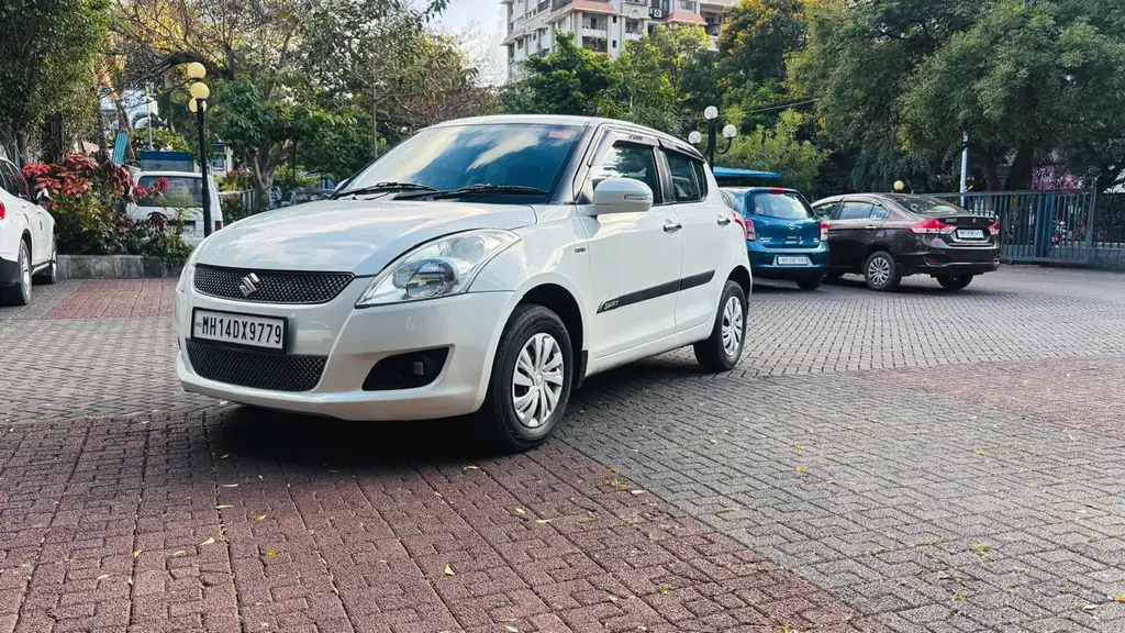 2013 Maruti Suzuki Swift VDI photo 5