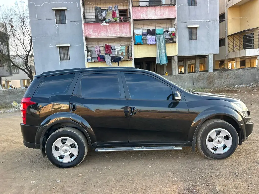 2013 Mahindra XUV500 photo 4