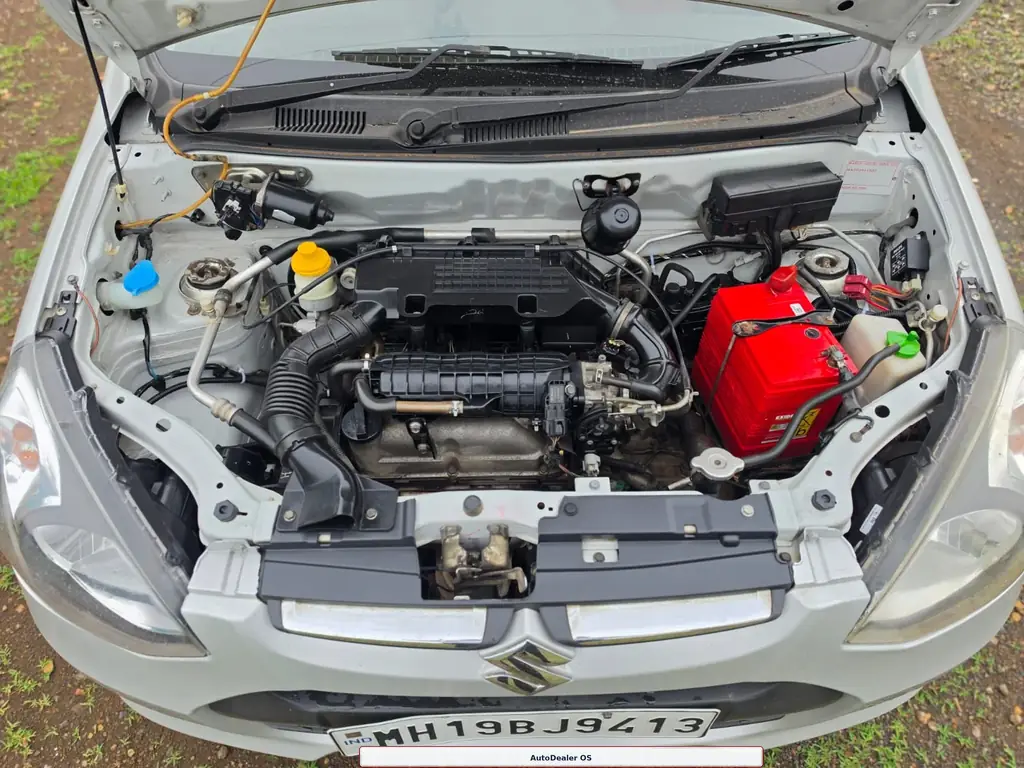 2013 Maruti Suzuki Baleno photo 6