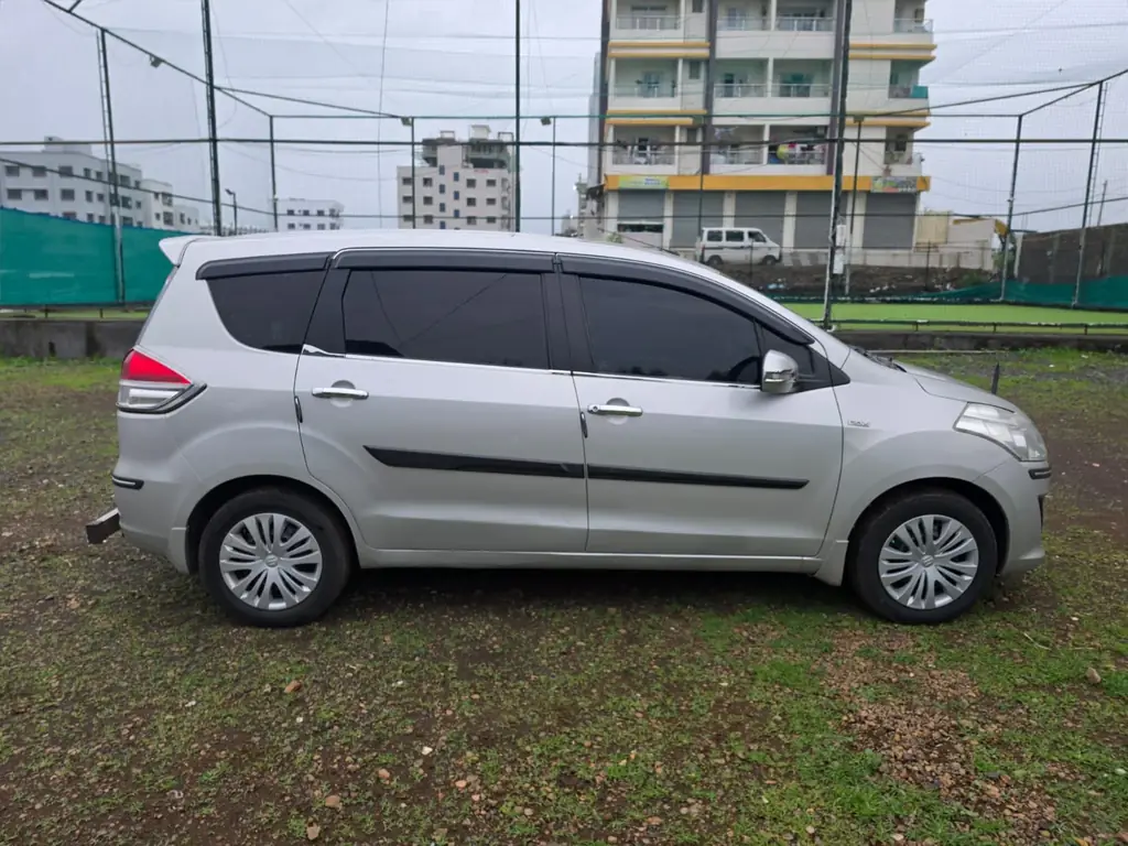 2013 Maruti Suzuki Ertiga ZDI photo 4