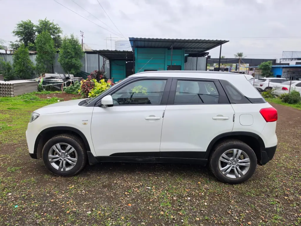 2016 Maruti Suzuki Brezza ZDI photo 3